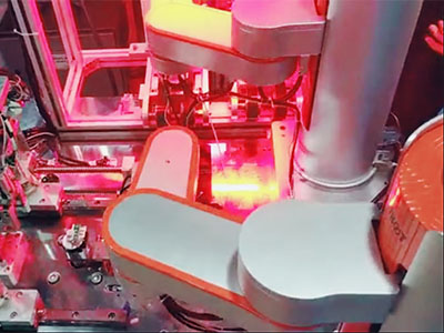 工業(yè)機(jī)械臂